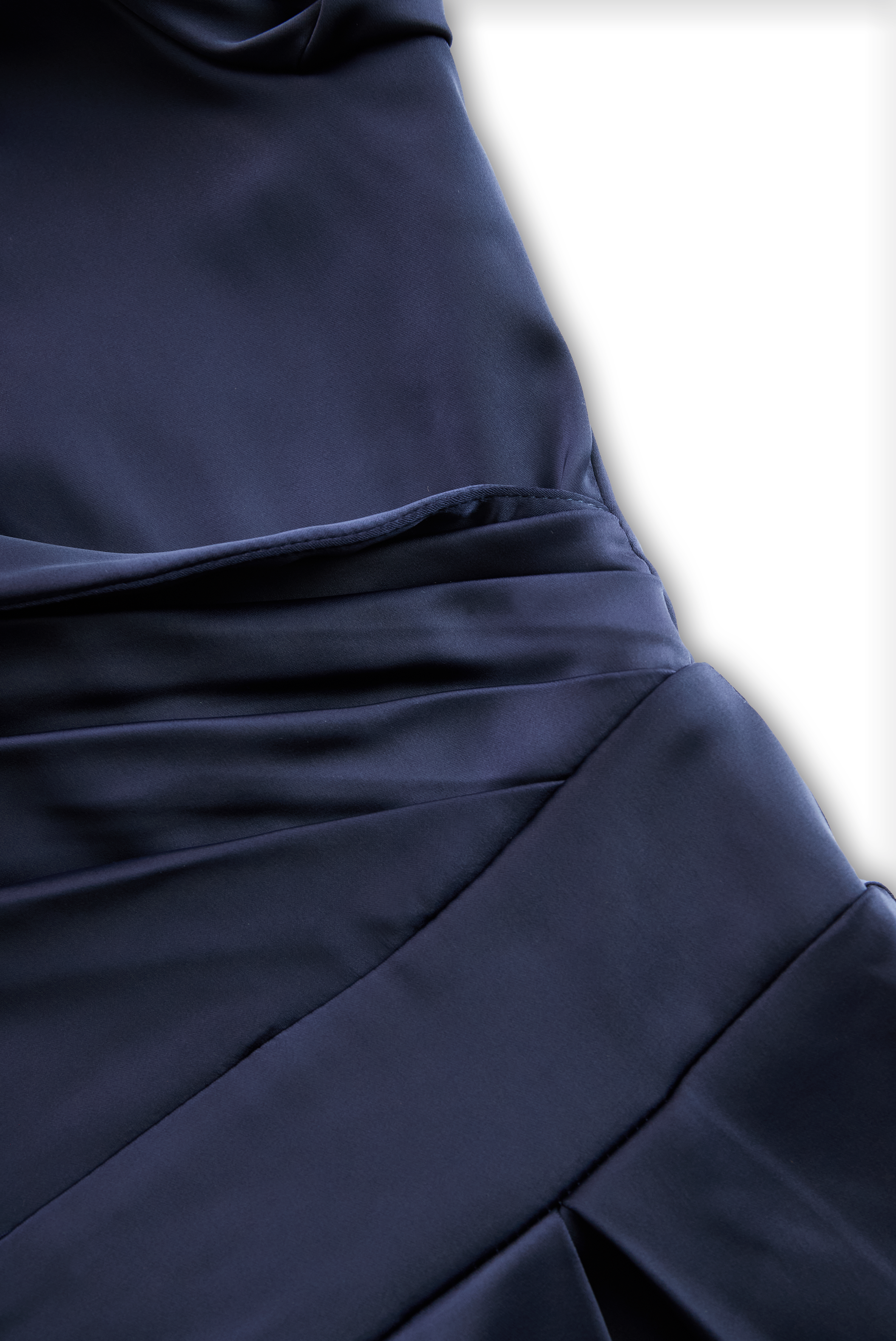 Dharmay | Elegantní midi šaty s dlouhými rukávy